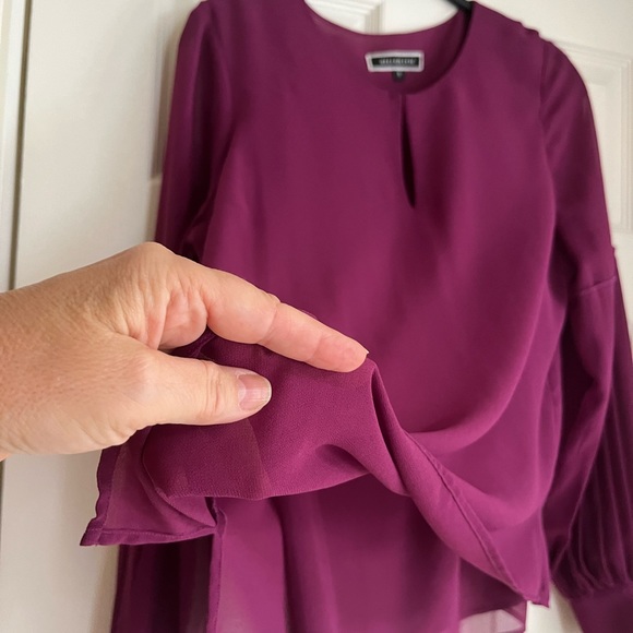 Unique long sleeved blouse - size 8 - Picture 2 of 5